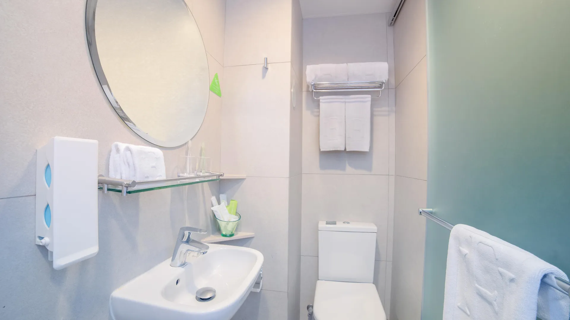 Hotel Ease Mong Kok Hong Kong