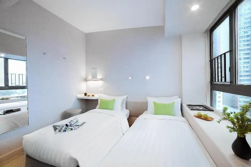 Hotel Ease Mong Kok Hong Kong 4*,
