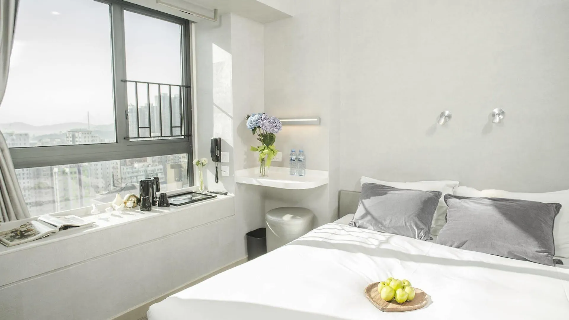 Hotel Ease Mong Kok Hong Kong 4*,
