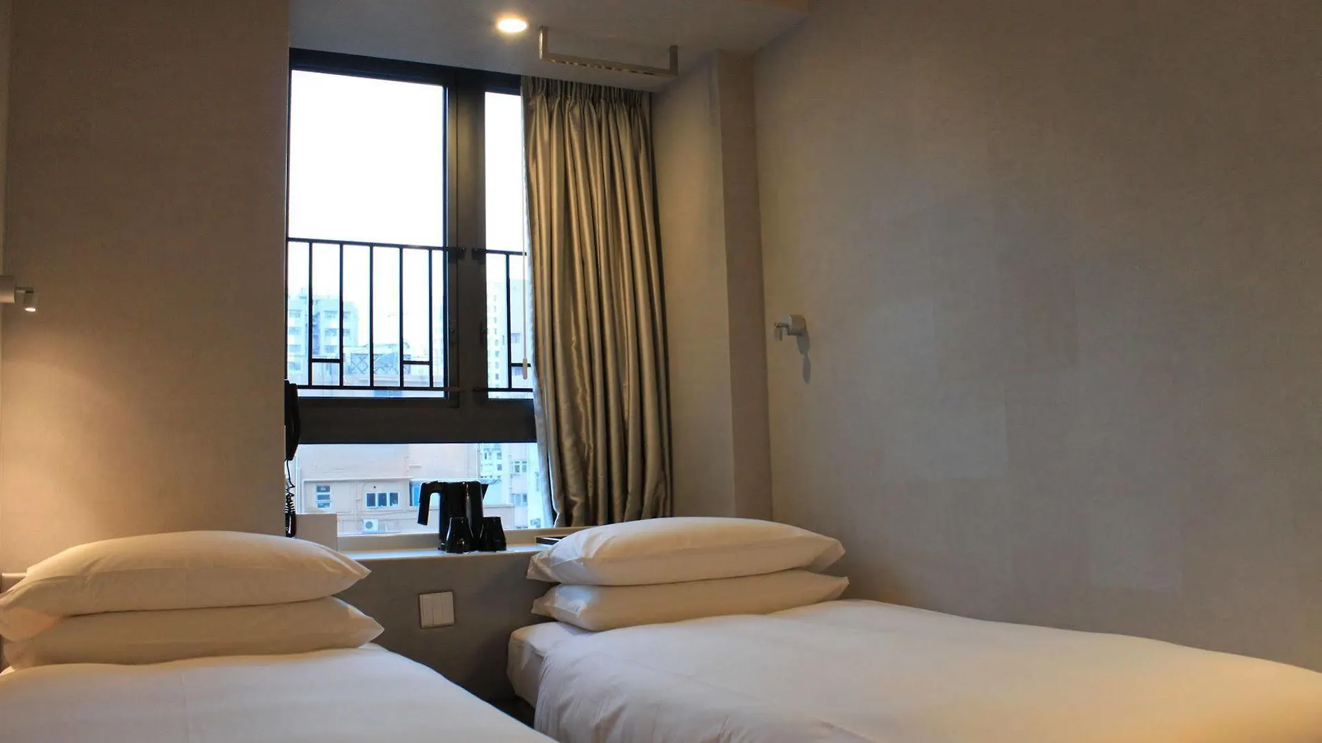 Hotel Ease Mong Kok Hong Kong